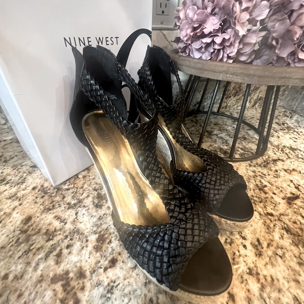 Nine West Black Wedges Size 11.